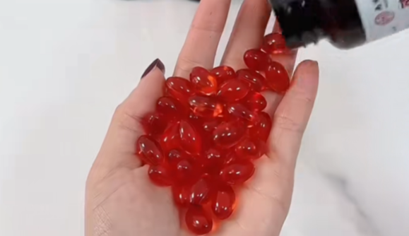 深海<黃金營(yíng)養(yǎng)液>變“三無(wú)"，知名品牌南極磷蝦油被查