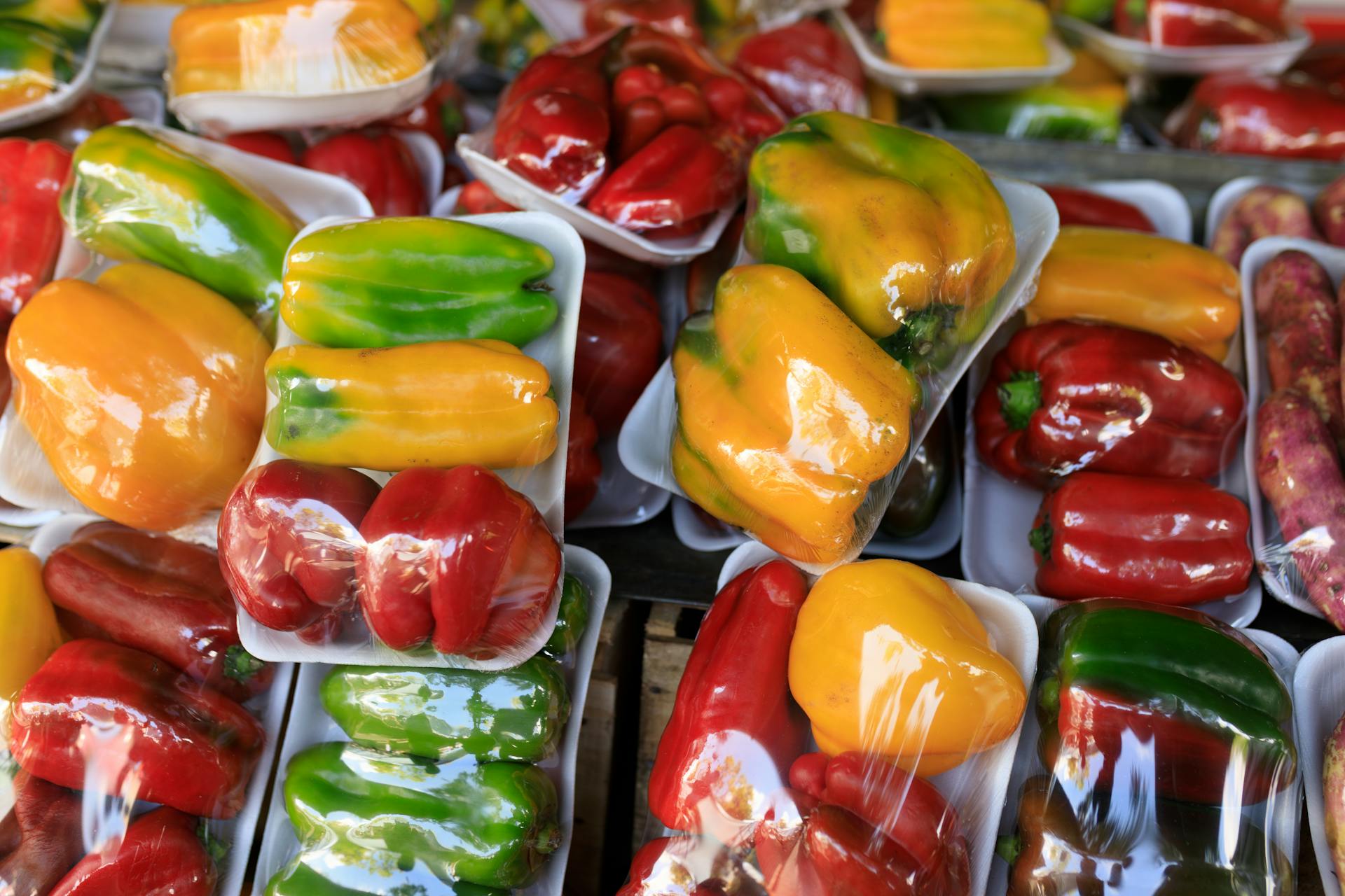 ?保鮮膜裹得越緊越保鮮？很多人都錯了！深圳農產品配送公司為您科普